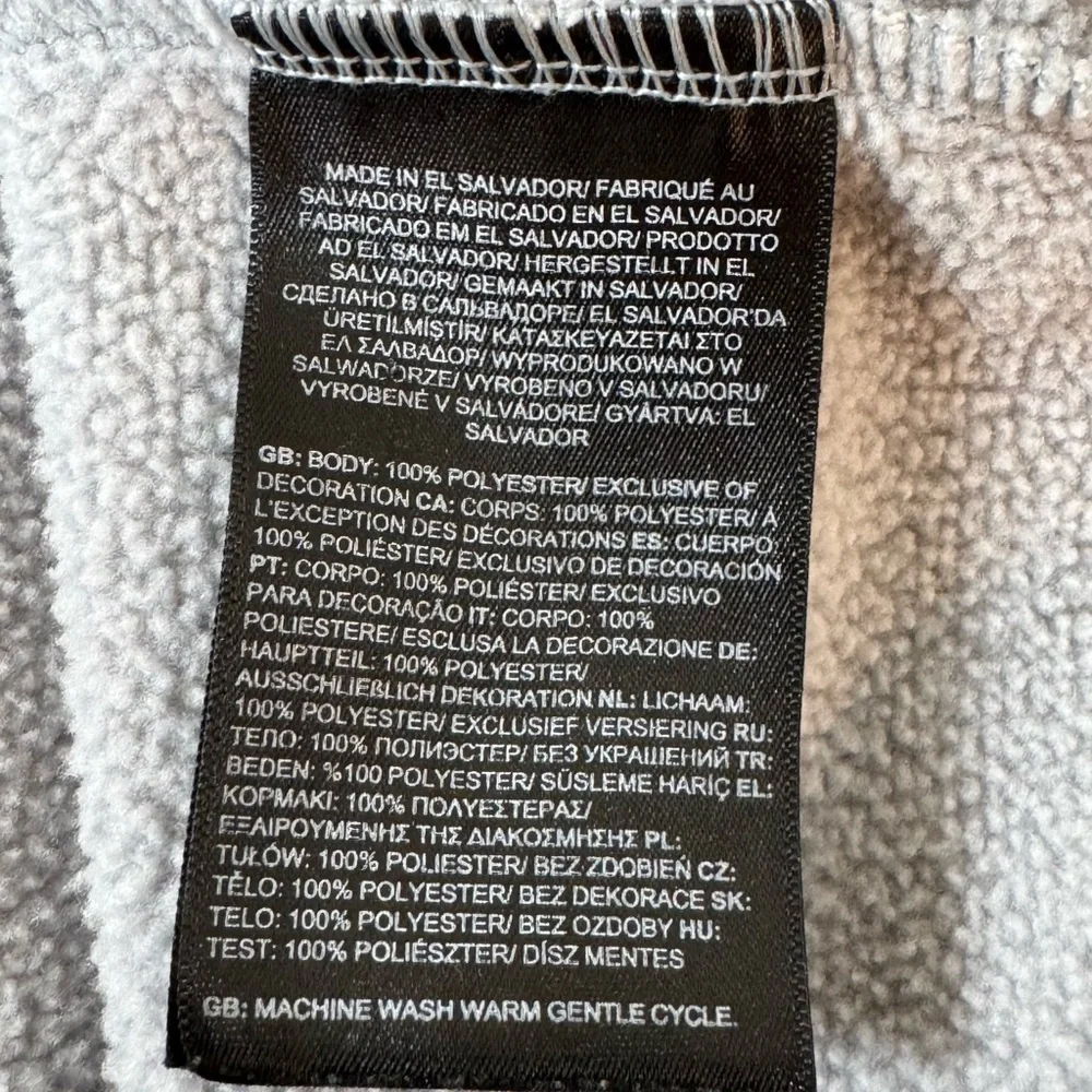 The North Face Men's Light‎ Gray quarter -Zip Medium
